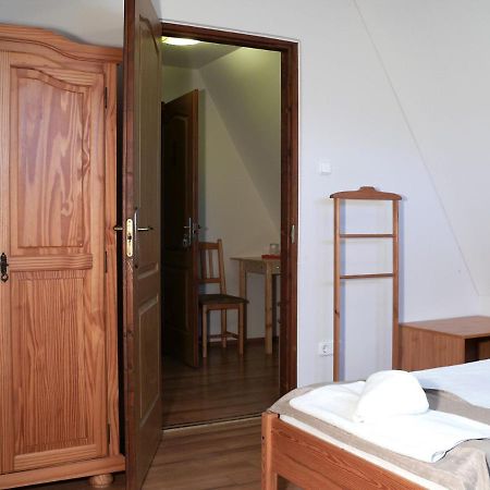 Kádárta Vendéglő Panzió Veszprém Exterior foto
